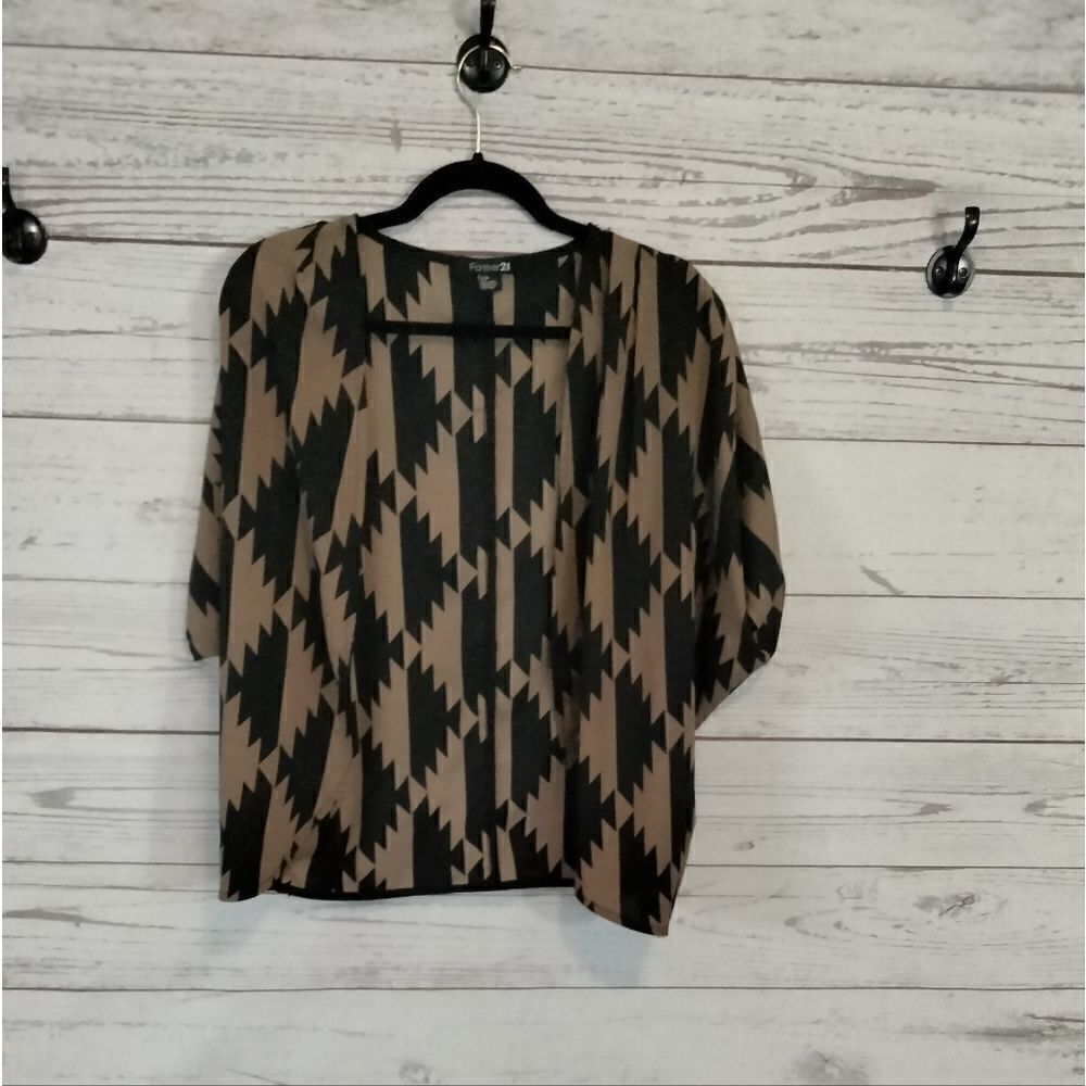 "Forever 21" woman's open over shirt